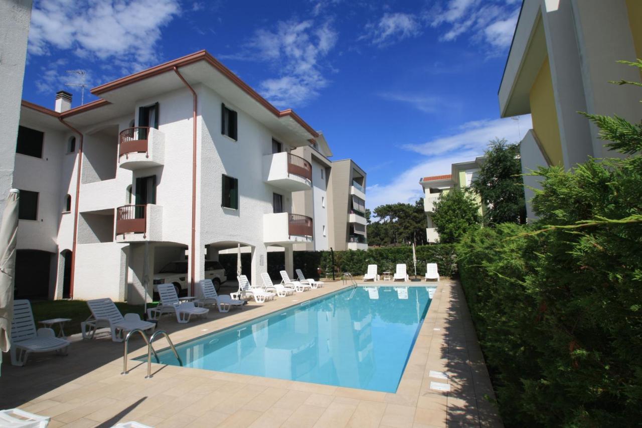 Villa Albaluisa Bibione Exterior foto